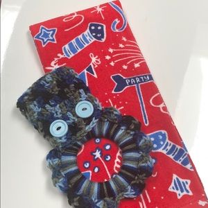 Red white & blue kitchen towel & oven  hanger set